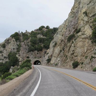 Angeles Crest Highway scenic driving road