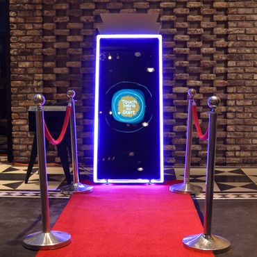 photobooth mirror rental experience