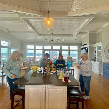 ⭐️⭐️⭐️⭐️⭐️"I REALLY DID FEEL LIKE I WAS AT A VERY BOUNTIFUL THANKSGIVING DINNER WITH WONDERFUL FAMIL