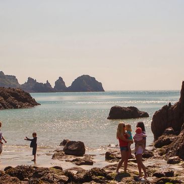 A modern shot of one of Renoir's famous paintings