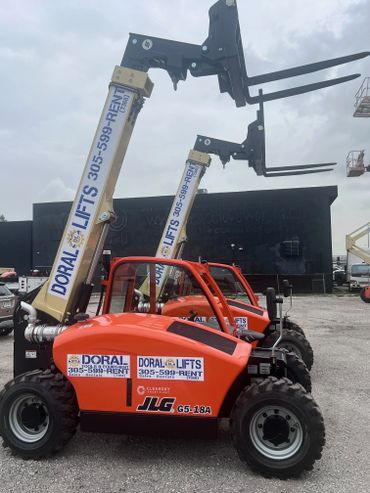 telehandlers forklifts