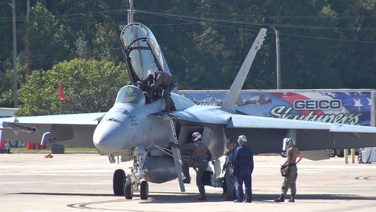 Oceana Air Show 2019 - F/A-18F Super Hornets VFA-106 GLADIATORS