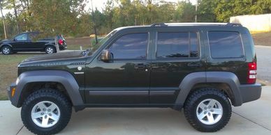 KJ, KK with JK wheels
Liberty with Wrangler wheels