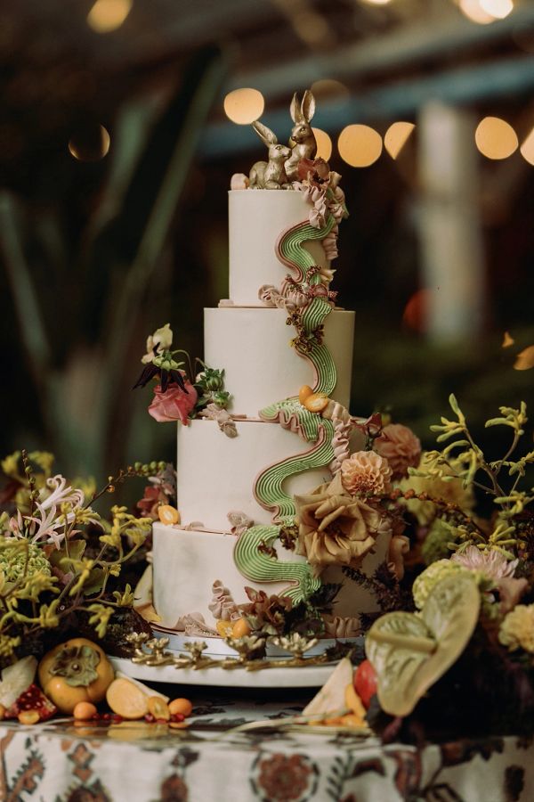 New June Wedding Cake at the Horticulture Center Philly