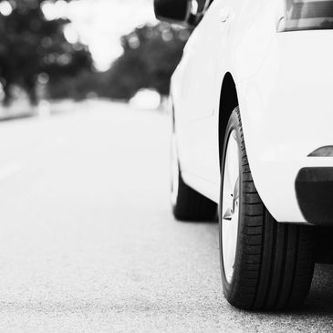 Notarynista Haus offers mobile notary services. We are a notary that travels to you to save you time.