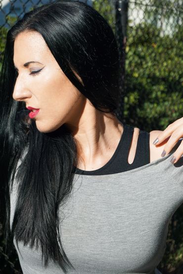 Shannon yet again pretending she's not burning in the sun.