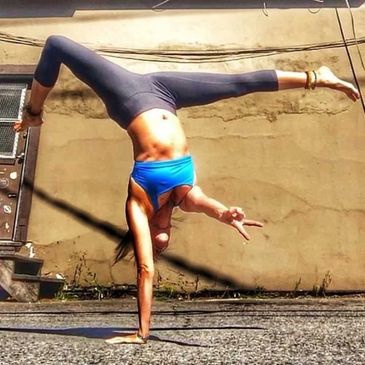 yoga kim