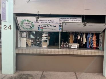 Así nos vemos en el pasillo de la plaza.