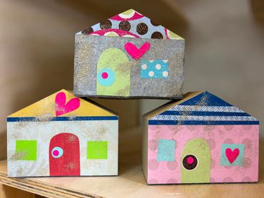 Lttle houses Artist Credit: Kathrin von Dehn