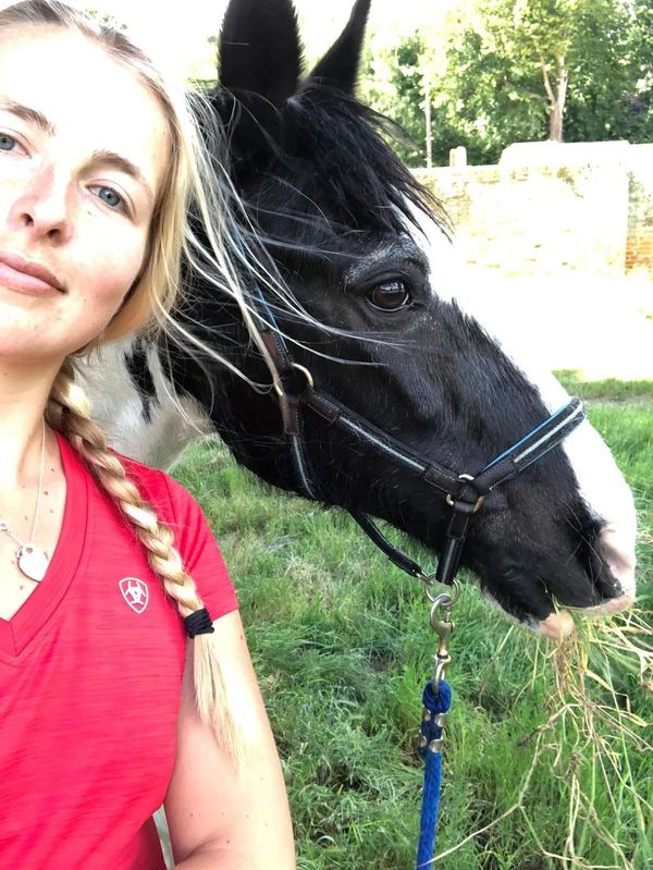 women with horse