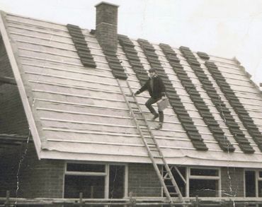 Cross roofing Lowestoft. Re-roof of bungalow with felt and batten and new concrete tiles