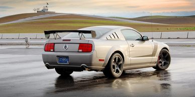 OVERVIEW
Jack Roush knows a thing or two about racing and Mustangs. His road racing career includes