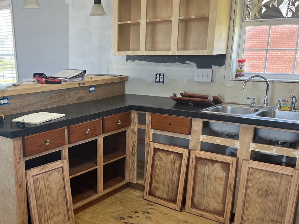 Before kitchen cabinet renovation in Chauvin LA.