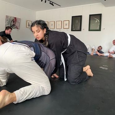 Rogue BJJ Canberra Brazilian Jiu-jitsu Martial Arts Lyneham Fitness Self Defence Gym MMA Girls BJJ