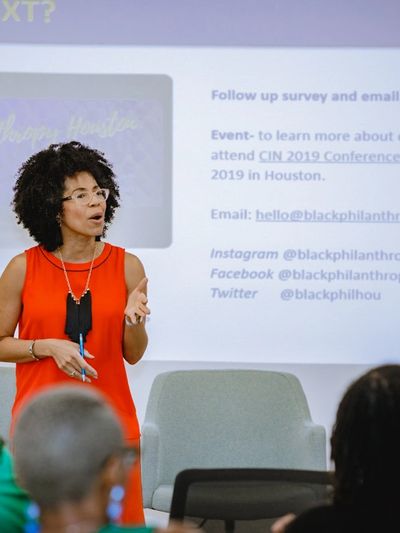 LaTanya Flix presenting to group at BPH launch event.