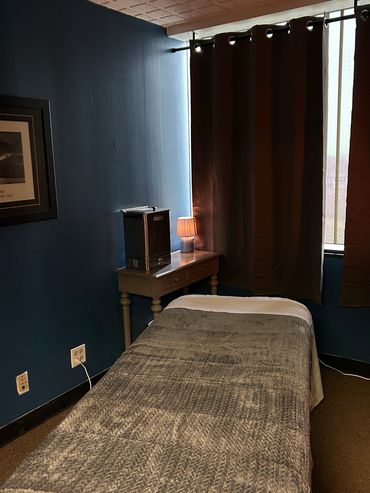 Relax and take comfort on my table.