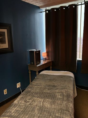 Relax and take comfort on my table.