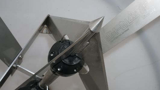 Photo of the Chem-Blade Original blade. 