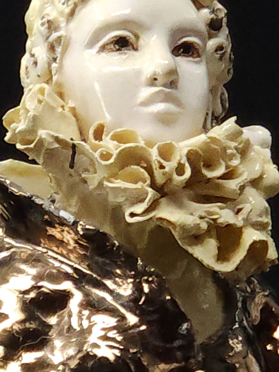 Inanna
Cone 5
lacedraping 'glaze fluxxing', where I lay one glaze ontop of another to creat a new gl