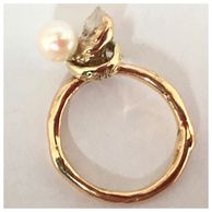 Pearl of Wisdom (R) ring formula 9ct gold rough diamond and pearl