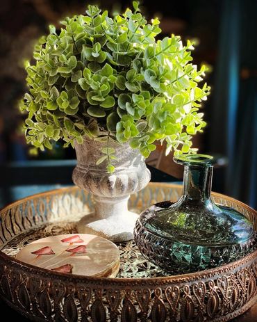 Every table needs a fabulous table centrepiece in order to look it's best!!
Table accents & centerp