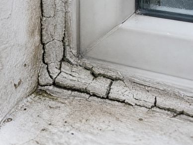 The old sealant had completely dried outing cracked.
