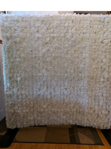 White flower wall