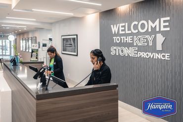 The Lobby, Hotel Photography Winnipeg, Mike McComb, Wornstar Media www.wornstarmedia.com