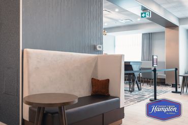 The Lounge, Hotel Photography Winnipeg, Mike McComb, Wornstar Media www.wornstarmedia.com