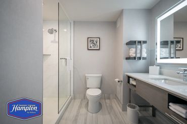 Hotel Room, Hotel Photography Winnipeg, Mike McComb, Wornstar Media www.wornstarmedia.com