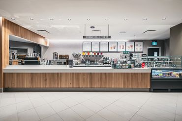 Starbucks, Restaurant Photography Winnipeg, Mike McComb, Wornstar Media www.wornstarmedia.com