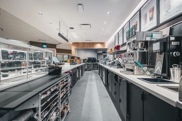 Starbucks, Restaurant Photography Winnipeg, Mike McComb, Wornstar Media www.wornstarmedia.com