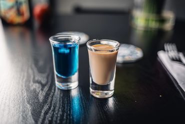 Drinks, Hotel Photography Winnipeg, Mike McComb, Wornstar Media www.wornstarmedia.com