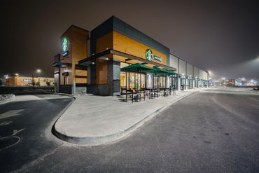 Starbucks, Restaurant Photography Winnipeg, Mike McComb, Wornstar Media www.wornstarmedia.com