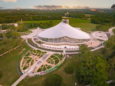 The Leaf, Assiniboine Park, Construction Photography Winnipeg, Wornstar Media www.wornstarmedia.com