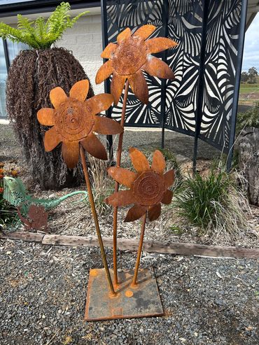 Lrg flower blowing in the wind