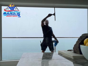 Laguna Beach, CA Window Cleaning and Gutter Cleaning