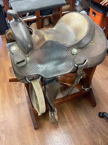 The best western saddle repair in the south