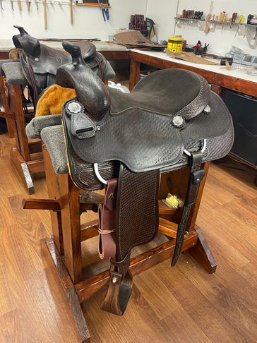 The best western saddle repair in the south