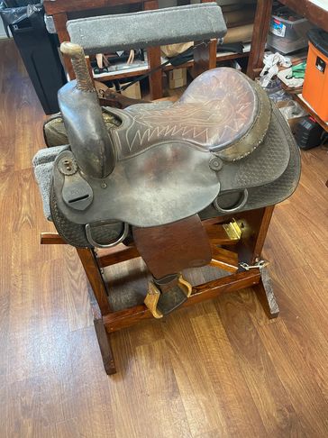 The best western saddle repair in the South Carolina