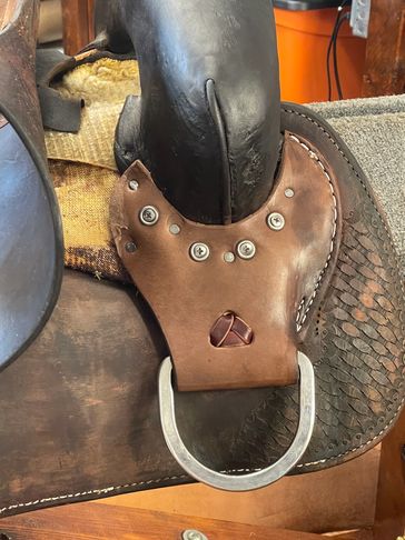 The best western saddle repair in the South Carolina