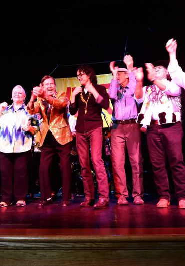 Peg Williams, Leonard Klatt, Eddie Wayne, Stevie Z, John French in The Last Broadcast