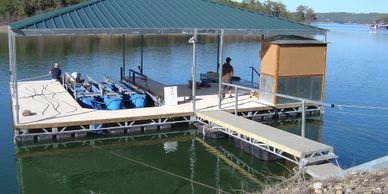 Lakeside Marine Services Floating Dock Design & Construction with Hydro-Hoist 