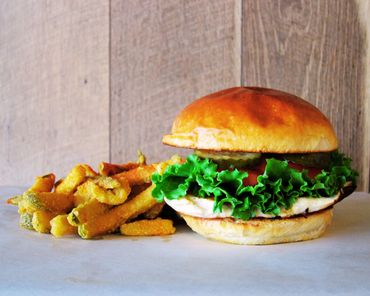 Best fried pickles in Brandon FL, Best grilled chicken sandwich in Brandon FL. Best lunch, dinner