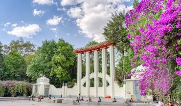 Art Deco park in La Condesa Parque Mexico