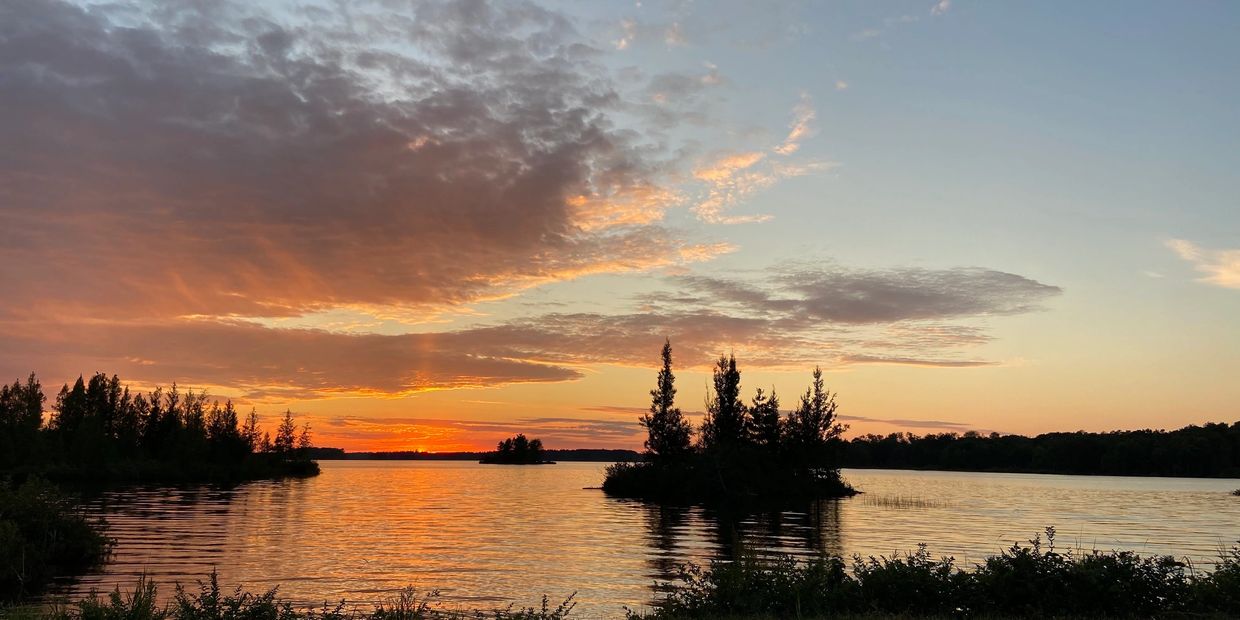 sunset over chippewa flowage hayward wisconsin