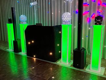 Green Wedding DJ Party DJ set up