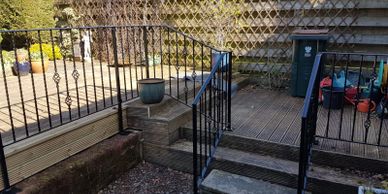 Experts in fabrication and erection of all gates and railings.
Hand Rails
Ramp Rails 
Perimeter Rail
