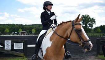 Alessandra and Isabella at a show in NY.