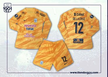 Camiseta + Short de Arquero 2025
Modelo Copa Libertadores
Nike Etiqueta Dorada
Talla L
#12 Angel de